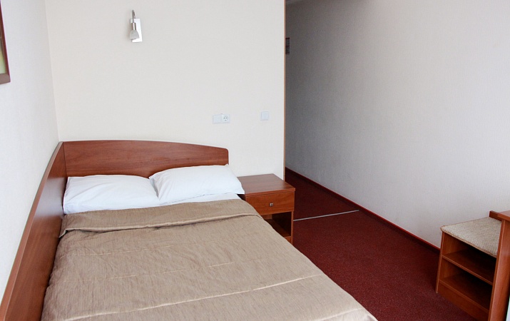 ПЕРВАЯ КАТЕГОРИЯ ОДНОМЕСТНЫЙ ОДНОКОМНАТНЫЙ (СИНГЛ) СТАНДАРТ