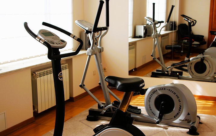 ВЫСШАЯ КАТЕГОРИЯ ДВУХМЕСТНЫЙ ЧЕТЫРЕХКОМНАТНЫЙ ДУПЛЕКС «ОРБИТА» (с двуспальной кроватью)