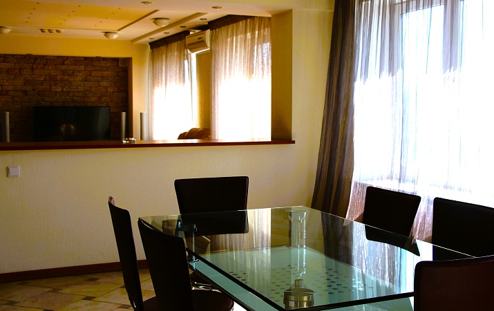 ВЫСШАЯ КАТЕГОРИЯ ДВУХМЕСТНЫЙ ЧЕТЫРЕХКОМНАТНЫЙ ДУПЛЕКС «ОРБИТА» (с двуспальной кроватью)